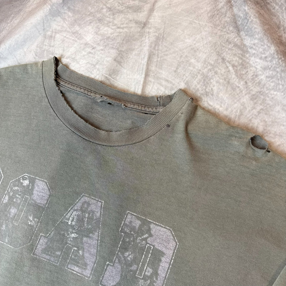 Collar fraying and shoulder hole